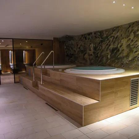 Voco - By Ihg 5* Podgorica